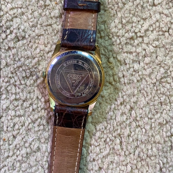 GUESS WATCH - Picture 3 of 3